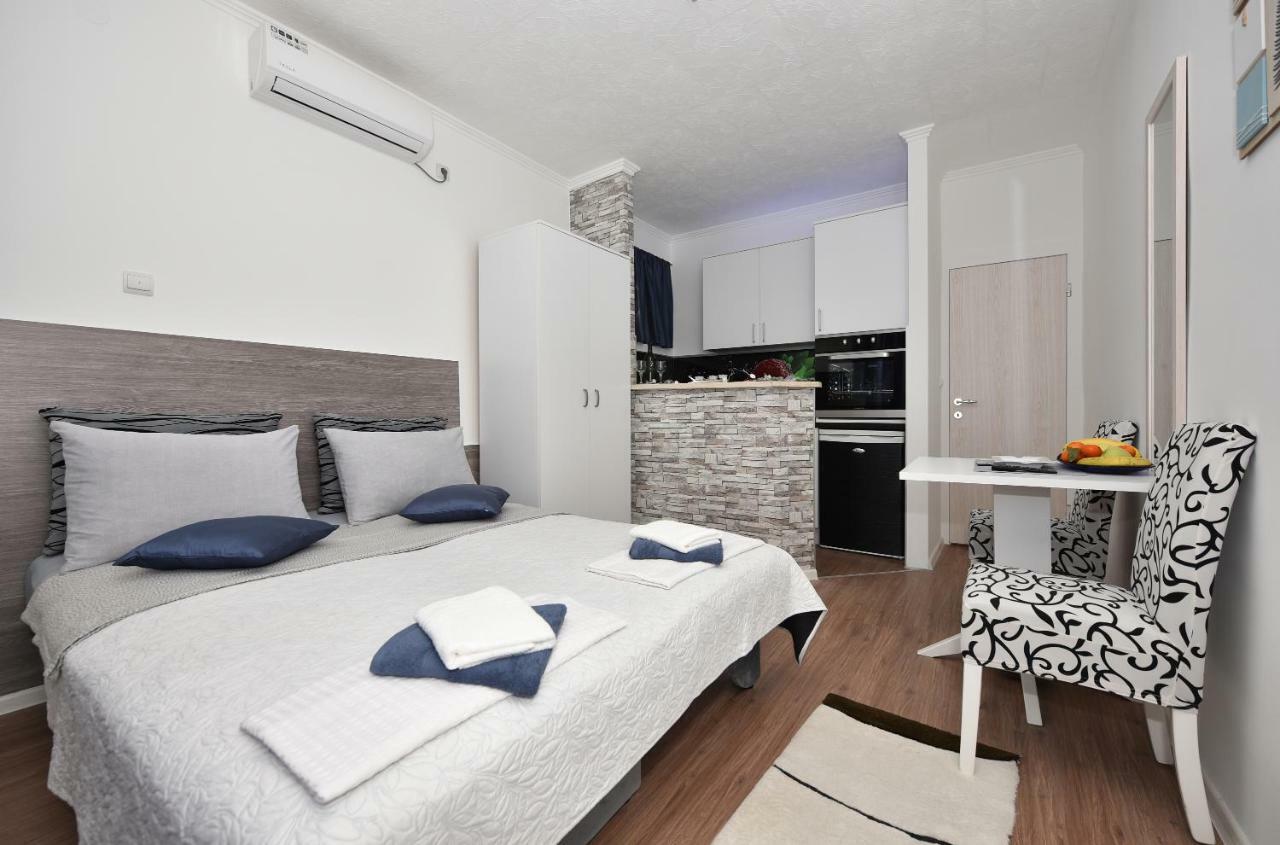 Apartments Song Of Joys Makarska Zewnętrze zdjęcie